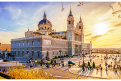 Španělští biskupové a vláda podepsali dohodu o odškodnění obětí sexuálního zneužívání v církvi